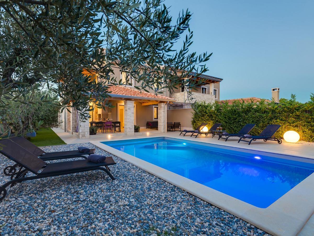 Villa Flora Vabriga Tar-Vabriga Екстериор снимка