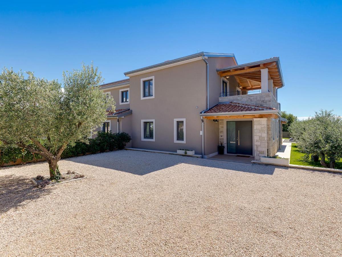 Villa Flora Vabriga Tar-Vabriga Екстериор снимка