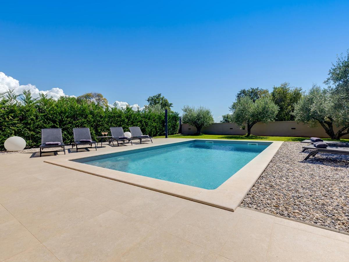 Villa Flora Vabriga Tar-Vabriga Екстериор снимка