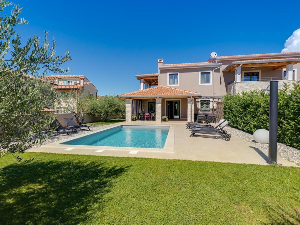 Villa Flora Vabriga Tar-Vabriga Екстериор снимка